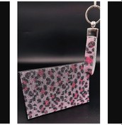 Resim Leopar Kırmızı Taşlı Ruhsat Ve Anahtarlık 