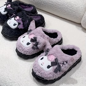Resim Sanrio için for kuromi Peluş Terlik - Sevimli Karikatür Tasarımı ile Kurdele ve Kalp Detayları, Kadınlar için Yumuşak Mor ve Siyah İç Mekan Ayakkabıları, Tüm Mevsim Konforu, Elde Yıkanabilir, İç Mekan Terlikleri | Eğlenceli Tasarım | EVA Tabanlı Terlikler, Sanrio Terlikleri 