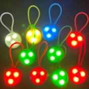 Resim 1 Adet 3 Modlu LED Işık, Kampçılık Koşu ve Bisiklet İçin Uygun, 2 Yedek Düğme Pil Hediye Edilir, 2 Renk Seçeneği 