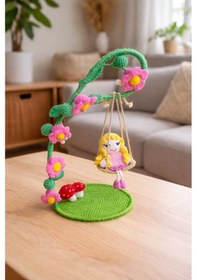 Resim Çiçekli Salıncakta Amigurumi Bebek Özel Tasarım Hediye 0 