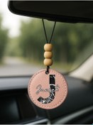 Resim Cekuonline Kişiye Özel İsim Yazılı 1.Sınıf Deri Ahşap Dekorlu Dikiz Aynası Süsü Pudra Pembe - J Harfi 