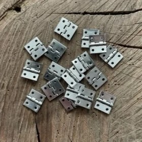 Resim Dmr 1cm Mini Menteşe Nikel Renk Tavla ve Kutu Menteşe 10*10MM 12ADET 
