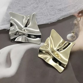 Resim 6 adet pilişli metal düğme, düzensiz tasarım, şık ve hafif, DIY dikiş için uygun. Gömlekler, ceketler, kazaklar, montlar, takım elbiseler ve çeşitli giysiler için dekoratif süs veya moda aksesuarı olarak ideal 