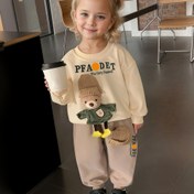 Resim Kızlar için yuvarlak yaka uzun kollu pantolon takımı, sevimli ayı süslemeli, yumuşak ve konforlu, çeşitli açık hava aktiviteleri için uygun, ilkbahar ve sonbahar mevsimi 