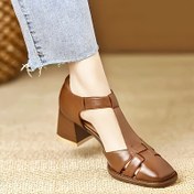 Resim Kadın Yaz Kare Burunlu Sandalet - Retro Kalın Taban T-Kemik Dokuma Kesim Tasarımı, Bej Sahte Kapak ile Altın Toka, Rahat Orta Taban Günlük ve Formal Olaylar için, Kalın Taban Sandalet, Formal Ayakkabı, Zarif Ayakkabı Tasarımı, Dayanıklı Ayakkabı 