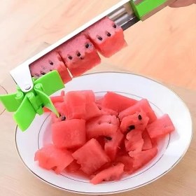 Resim Pratik Paslanmaz Çelik Karpuz Dilimleyici | Ergonomik ve Güvenli Meyve Kesici 