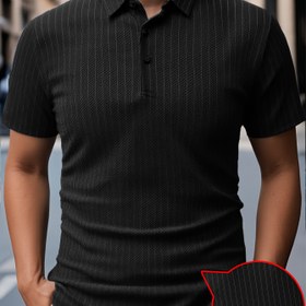 Resim Erkekler için Hafif Çizgili Golf Gömleği - Ön Düğmeli, Yarım Düğme Kollu ve Ayarlanabilir Yaka ile Rahat Yaz Stili - Dış Mekan Keyfi ve Golf İçin Mükemmel 