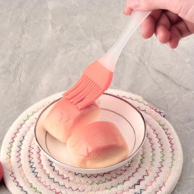 Resim Gül Pembe Silikon Yağ Fırçası – Çok Amaçlı, Farklı Renk Seçenekleriyle Dayanıklı Mutfak Yardımcısı 