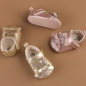 Resim Yeni doğan kızlar için 0-1 yaş arası, PU kurdele ve parıltılı tasarımıyla bahar ve yaz için mükemmel olan Düz Taç Desenli Prenses Ayakkabıları. 