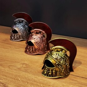 Resim Metal Dekoratif Şövalye Miğferi 