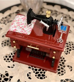 Resim Dikiş Makinesi Tasarımlı Müzik Kutusu 