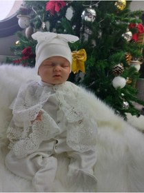 Resim Şeker Tadında Tasarımlar Kız Bebek Ekru Fransız Güpür Detaylı Tulum Seti 