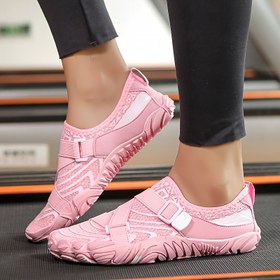 Resim Kadınların Nefes Alabilen Çizgili Su Ayakkabıları - Pembe Kauçuk Taban ve Kumaş Taban, Yaz Açı Hava Fitnessi, Plaj ve Yüzme için İdeal, Açık Hava Fitness Ayakkabıları|Nefes Alabilen Kumaş Ayakkabılar|Kauçuk Tabanlı Ayakkabılar 