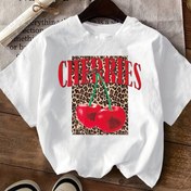 Resim Kadınlar için Beyaz Leopar Baskılı Kiraz Grafikli Tişört - Cesur Kırmızı "CHERRIES" Yazılı, Yuvarlak Yaka Kısa Kollu Üst, Makinede Yıkanabilir İlkbahar Yaz Günlük Tee, Şık Tasarım, Dayanıklı Kumaş 