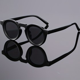 Resim 2025 Yeni Moda Erkek Yuvarlak Çerçeve Gözlük Küçük Çerçeve Retro Moda Ultra Hafif Yüz Büyütme Çok Yönlü Yüksek Kaliteli Retro Trendy Ayna Çerçeve Günlük ve Festival Hediyeleri için Uygun 
