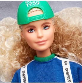Resim Barbie Koleksiyon Bebeği Şapkalı Kıvırcık GHT92 