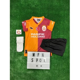 Resim 5 Yıldız 4'lü Set Galatâsarây./ Davins.o.n. Sanc.he.z 2025/2026 Yeni Sezon Iç Saha Yeni Sezon Çocuk Forma Şort Bileklik Çorap 