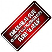 Resim Kıskananlar Oldu Yazılı Sök-tak-pratik Vantuzlu Dekor Plaka 