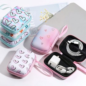 Resim USB Şarj Cihazı ve Kablo Depolama ile EVA Kalp Temalı Fermuarlı Çanta - Kulaklıklar ve Aksesuarlar için Dayanıklı, Taşınabilir Düzenleyici, Aksesuar Düzenleyici | Eğlenceli Aksesuar | Fermuarlı Çanta 