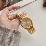 Resim Kadınlar İçin Altın Tonlu Kare Kadranlı Saat - Beyaz/Siyah Dial, Quartz Mekanizmalı Alaşım Kayış, Şık ve Zarif Zaman Ölçer, Öğrenciler İçin Mükemmel Hediye, Günlük Kullanıma Uygun Aksesuar 