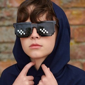 Resim 1 Çift Trend Genç Moda Gözlükleri Pikselli İşaretleme Tasarımı - Kare Çerçeve Siyah/Beyaz Günlük Dekoratif Gözlük Erkek & Kız Çocuklar için 3-14 Yaş, Partiler, Fotoğraf Aksesuarları, Dayanıklı Genç Gözlükleri 