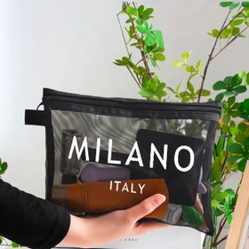 Resim 1 Paket Milano İtalya Baskılı File Kozmetik Çantası - Siyah Dayanıklı Polyester Seyahat Tuvalet Organizatörü Fermuarlı Kapama ile Taşınabilir Makyaj Saklama Torbası Seyahat Gereksinimleri için, Arkadaşlar ve Öğretmenler için Mükemmel Hediye, Şık Tasarım | Sağlam Fermuarlı Kapama, Tuvalet Seyahat Çantası 
