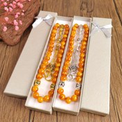 Resim 33 Adet El Yapımı Doğal Kehribar & Arı Mumu Müslüman Tesbihleri Yıldız & Ay Süslemeli - 10mm Arap Tarzı Püskül Bileklikler Ramazan Hediyeleri için, Erkek Moda Takısı Şık Hediye Kutusunda, Bayramlık Aksesuar, Detaylı Boncuk İşçiliği, Altın Tonlu Ara Parçalar 