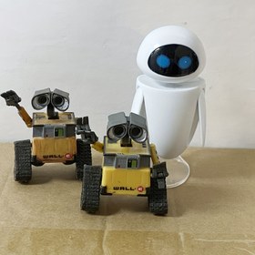 Resim Eve ve Wall-E robot figürleri, masaüstü dekorasyonu, doğum günü hediyeleri ve Paskalya parti etkinlikleri için mükemmel. 