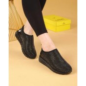 Resim Layki Hela Siyah Renkli Platin Taşlı Kadın Yürüyüş Ayakkabısı 