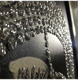 Resim Ayna Çerçeveli Kanvas Tablo Gümüş Simli Küpeli Afrikalı Kadın 