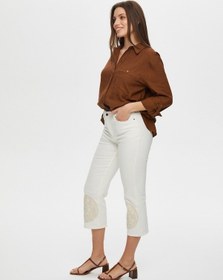 Resim Faik Sönmez Paçası Kroşe Patch Detaylı Straight Fit Jean Caprı S25jcp006 Us25jcp00673 Ekru 