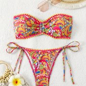 Resim Şık Yüksek Bel Bandeau Bikini Takımı, Yan Bağlamalı Alt - Esnek, Makinede Yıkanabilir Polyester Karışımı, Rastgele Baskı Tasarımı 