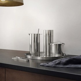 Resim Arne Jacobsen Çelik Kokteyl Shaker 