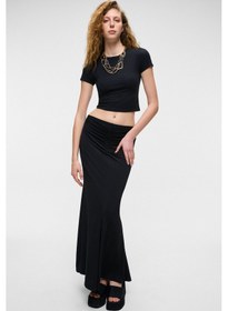 Resim Mıaltıh Kadın Uzun Siyah Etek 