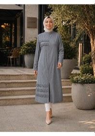 Resim Modern Hakim Yaka Tesettür Kap Çilek Kumaş Rahat Kesim Gri 