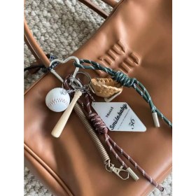 Resim Silver1 Zarif Anti-Kayıp Araba Anahtarlık Okul Çantası Çekicilik Bebek Yaratıcı Erkek ve Kadın Çift Yıldız Ayı Anahtarlık (Yurt Dışından) 