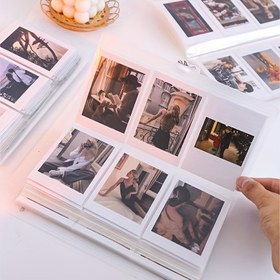 Resim Bu yüksek kaliteli albüm 84 fotoğraf tutabilir ve dayanıklı, taşınabilir bir hafıza kitabıdır, postallar, film biletleri ve hediyelikler için idealdir | Seyahat anıları ve tatiller için mükemmel bir hediye. 