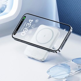 Resim Benks Magsafe Powerbank Benks MP09 Magnetik Standlı Ince Tasarımlı Powerbank 6000MAH 5W Beyaz 