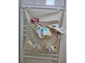 Resim UltraMint Pratik ve Şık Katlanabilir Çamaşır Sepeti, Çok Renkli ve Hafif Tasarım 