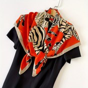 Resim 1 Adet SuZhi Kare Eşarp - Cesur Zebra Desenli Turuncu ve Siyah Çizgili, Hafif Kadın Şalı, Çok Yönlü Günlük Aksesuar, Makinede Yıkanabilir 