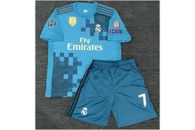 Resim Alaturka Mix Reâl.madrid 7 Numara Efsane Ronâldo Turkuaz Renk Çocuk 4 Lü Set Futbol Forması Vs T-Shirt 