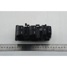 Resim Mcar Ön Sol Cam Açma Düğmesi 6lı Honda Civic 2016-2021 Fc5 Uyumlu 35750T0A003 