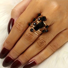 Resim Moda tarzı tasarım hissi ve atmosferik kişilik yaratıcı el süsü geometrik kare siyah tek yüzük kadınlar için 