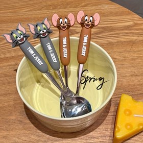 Resim Otantik 2'li set Warner Bros Tom ve Jerry Çatal Kaşık Seti, çizgi film karakterli sevimli paslanmaz çelik malzemeden yapılmış, ağıza zarar vermez ve temizlemesi kolay, günlük yemekler için uygun, kampçılık veya ofis için ideal hediye! 