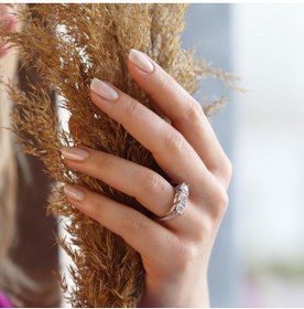 Resim Necati Gün Üç Taşlı V Montür Sky Diamond Yüzük 