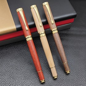 Resim 1 adet Vintage Yönetici Ahşap Mürekkep Kalemi, Doldurulabilir Kaligrafi Kalemi, Ceviz/Kırmızı/Akçaağaç Ahşap, Kahverengi, Tüysüz, Klasik Yazma Aracı 