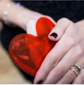 Resim 8 Adet Kalp Şeklinde El Isıtıcı El Sobası Avcı Balıkçı Dağcı El Isıtıcısı 