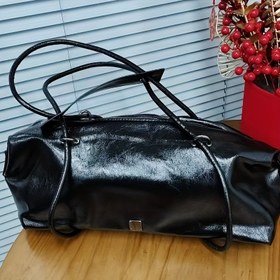 Resim Kadınlar için Siyah Vintage Boston Çantası - Büyük Kapasiteli Sentetik Tote, Fermuarlı Kapanış, Zarif Tek Omuz ve El Çantası, İşe, İşe veya Rahat Gezintiler için, İşe Aksesuar, Şık Tasarım, Pürüzsüz Dokuma 