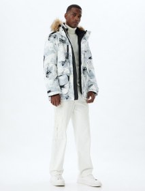 Resim Fermuarlı Etiket Detaylı Cepli Su İtici Suni Kürklü Kapşonlu Kayak Montu 