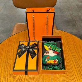 Resim Silver1 Gıoıo Erkekler ve Kadınlar Için Yeni Iyi Şanslar Ilham Verici Hediyeler Yetişkin Hediye Anahtarlık Okul Çantası Çekicilik Orta ve Lise Dıy Hediye (Yurt Dışından) 